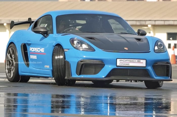 Feature: Porsche Unleashed at the BIC